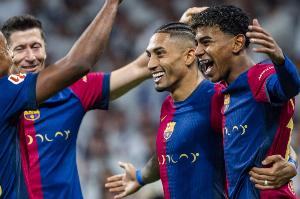 星空体育登录入口-恐怖火力，莱万、拉菲尼亚、亚马尔本赛季共打进82球送出42次助攻